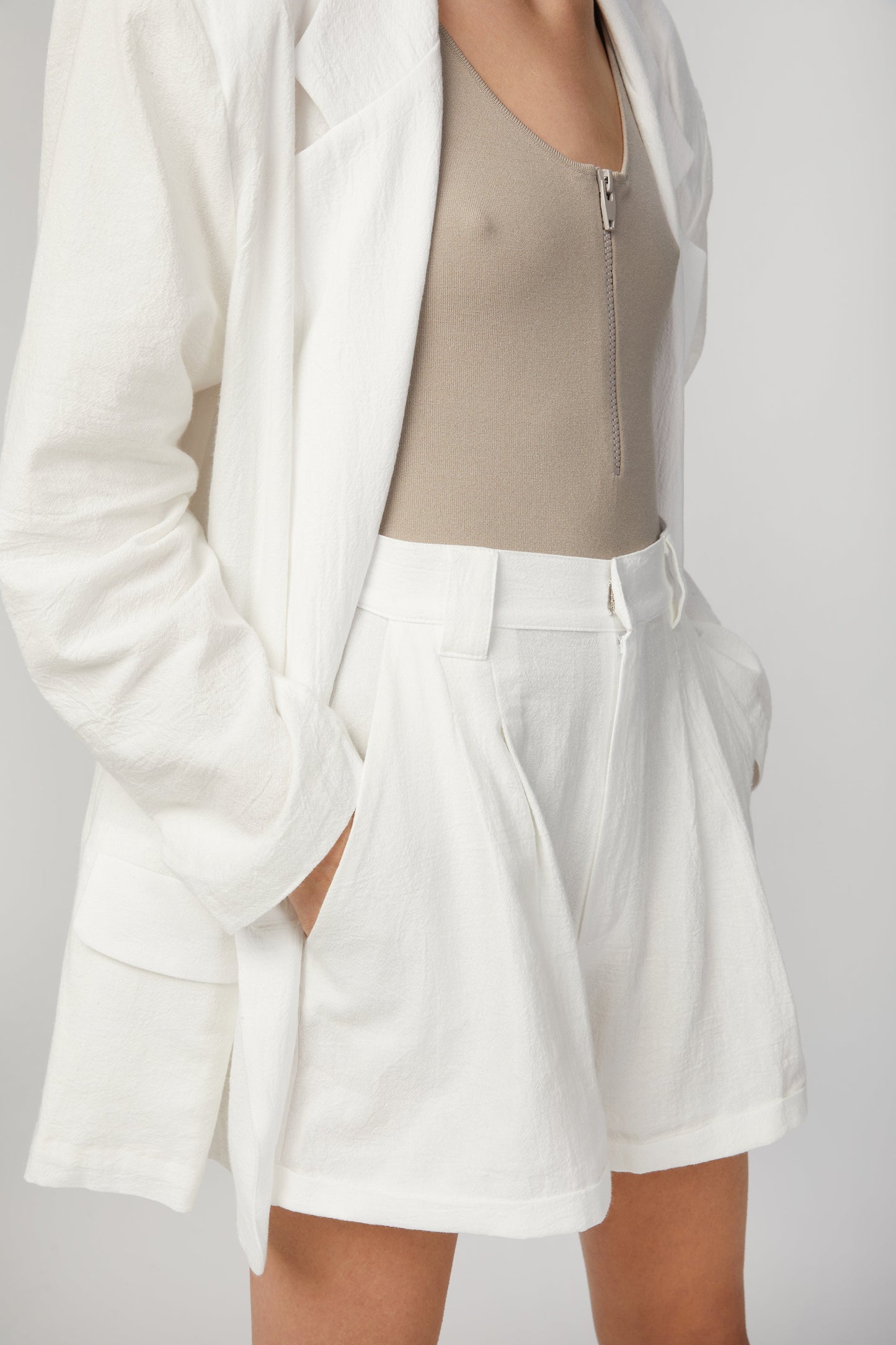 BEACH BLAZER